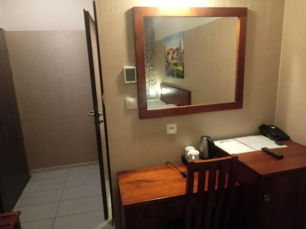 Garden Palace Apartment Krakow Poland